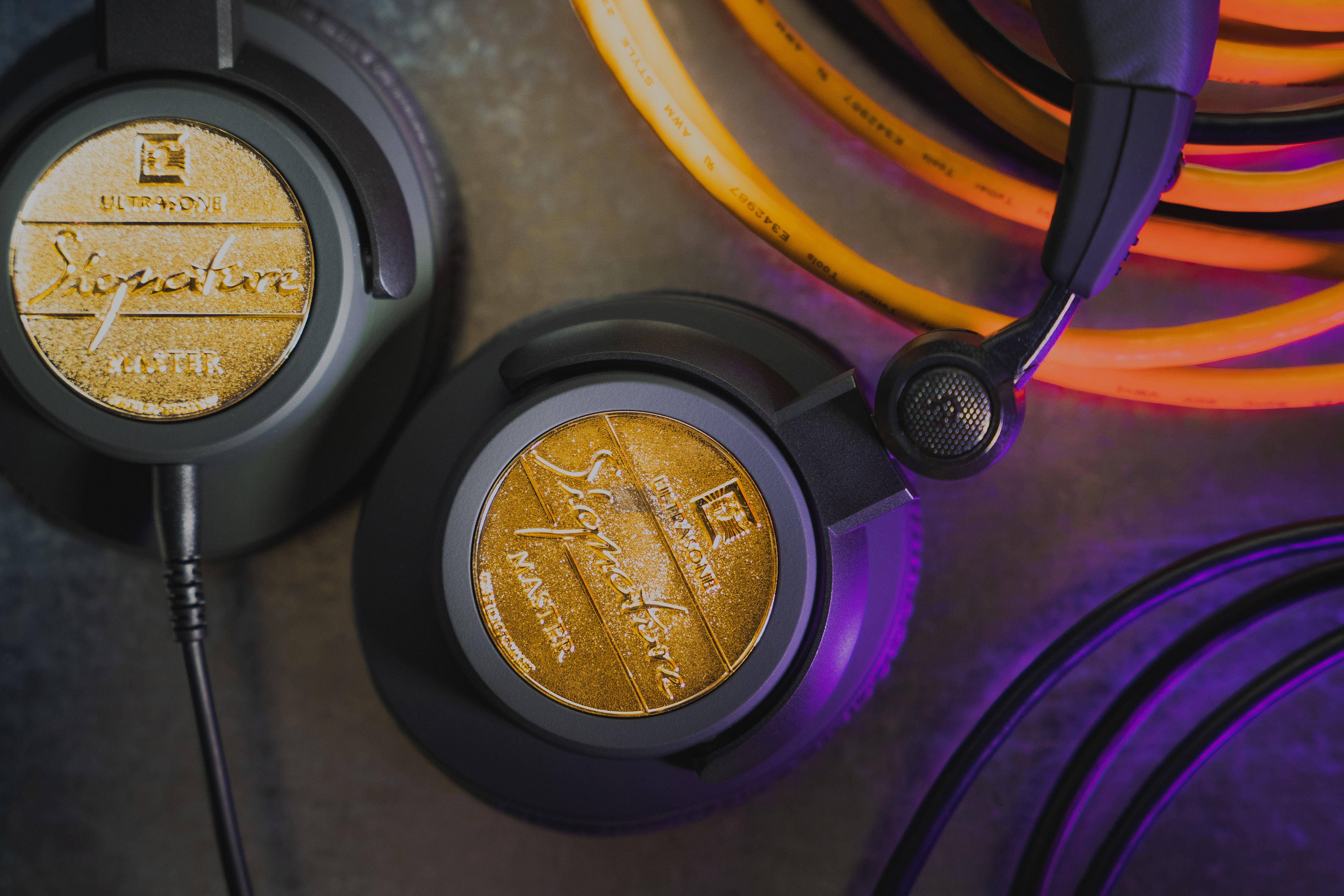 about ULTRASONE｜ULTRASONE｜株式会社アユート PCパーツ・VR